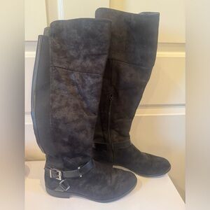 Bar III Black and Cream Dolly3 Shoe Label